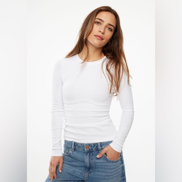 Dynamite Tops - Long Sleeve Crewneck